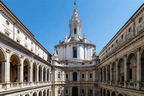 La Galleria Borromini: Un joyau baroque dissimulé dans le cœur de Naples!