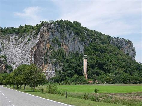 Le Gunung Keriang: Une Exploration Géologique Fascinante à Alor Setar !